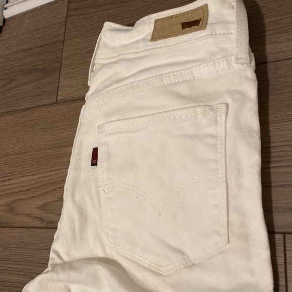 Levi’s White Jeans (Size 25) - Picture 2 of 5